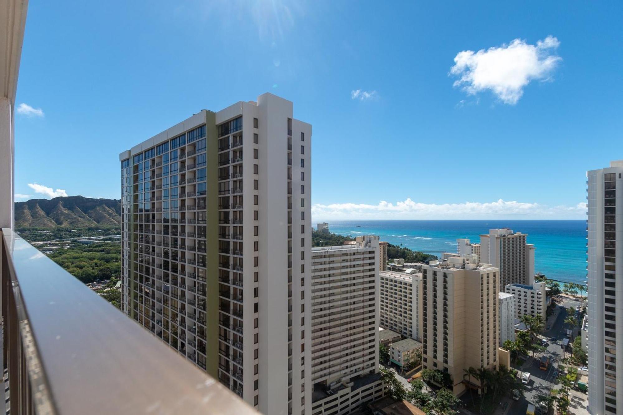 Beautifully Renovated 32Nd Floor Deluxe Ocean View Waikiki Condo Condo Honolulu Exterior foto