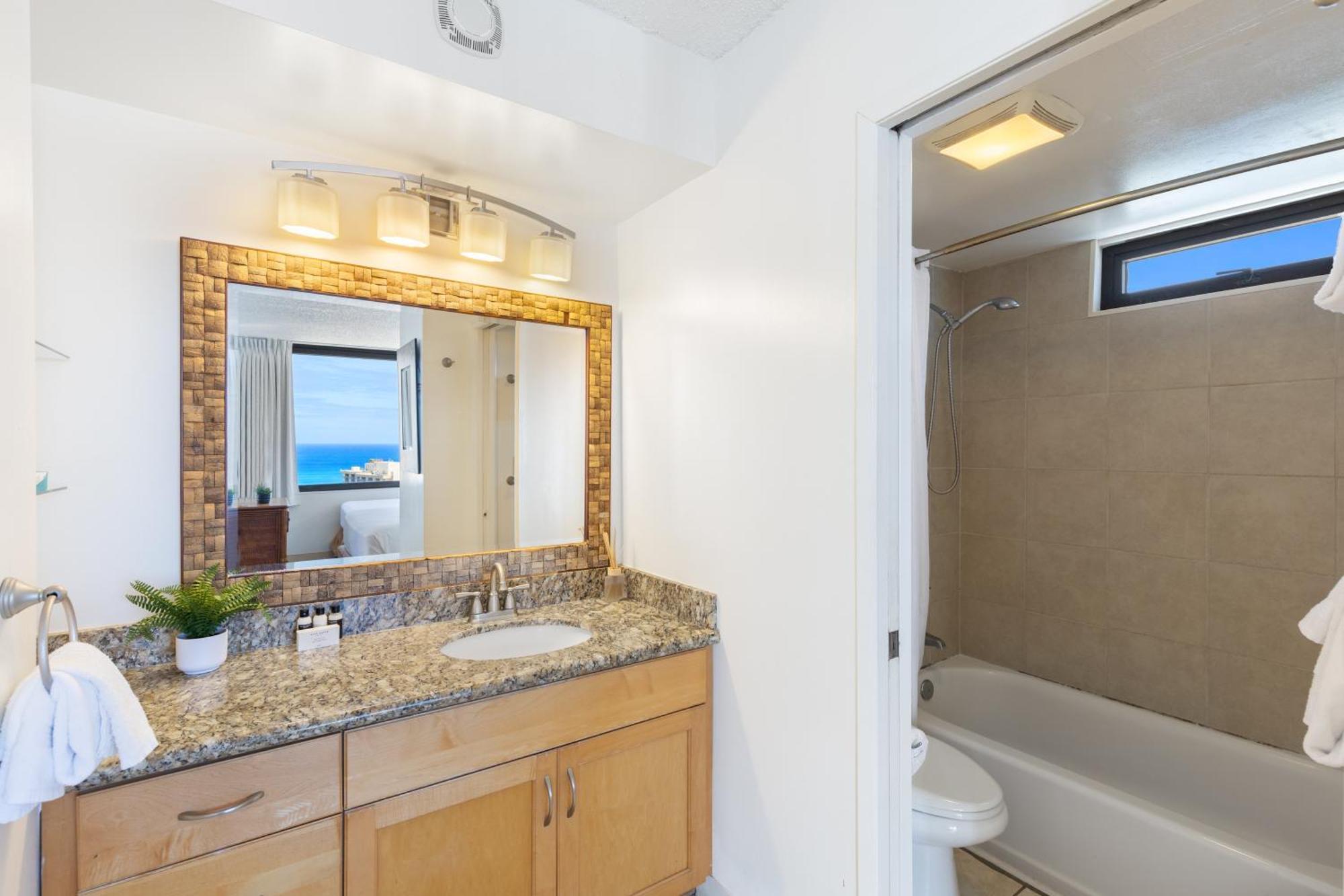Beautifully Renovated 32Nd Floor Deluxe Ocean View Waikiki Condo Condo Honolulu Exterior foto